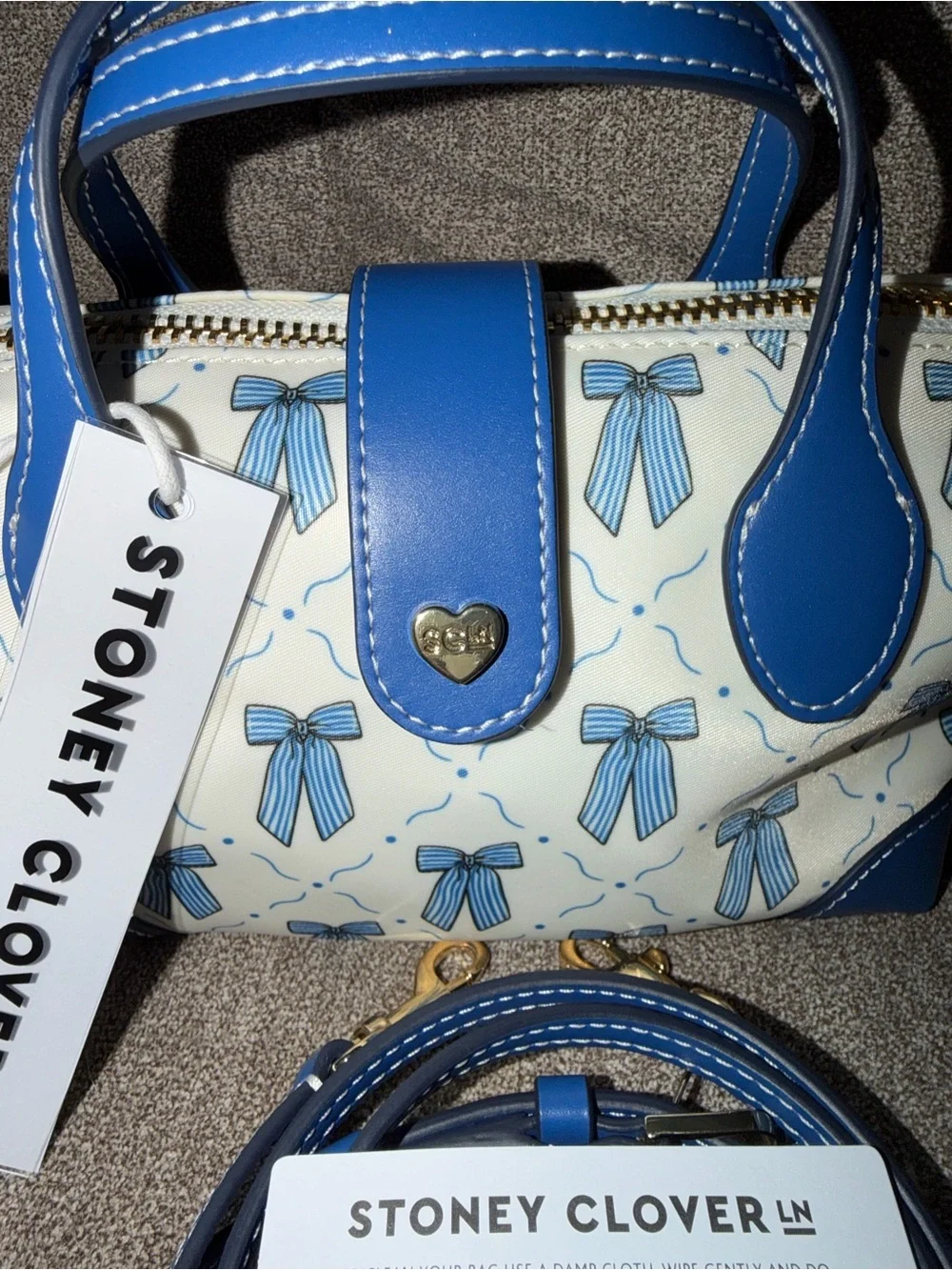 Stoney Clover Lane Pouchette 02. NWT. Blue with bows. East Coast Summer!